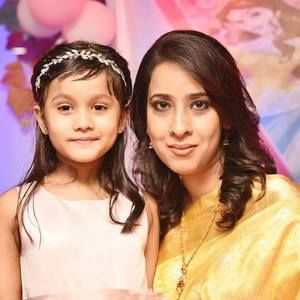 Meet your Posher, Leena